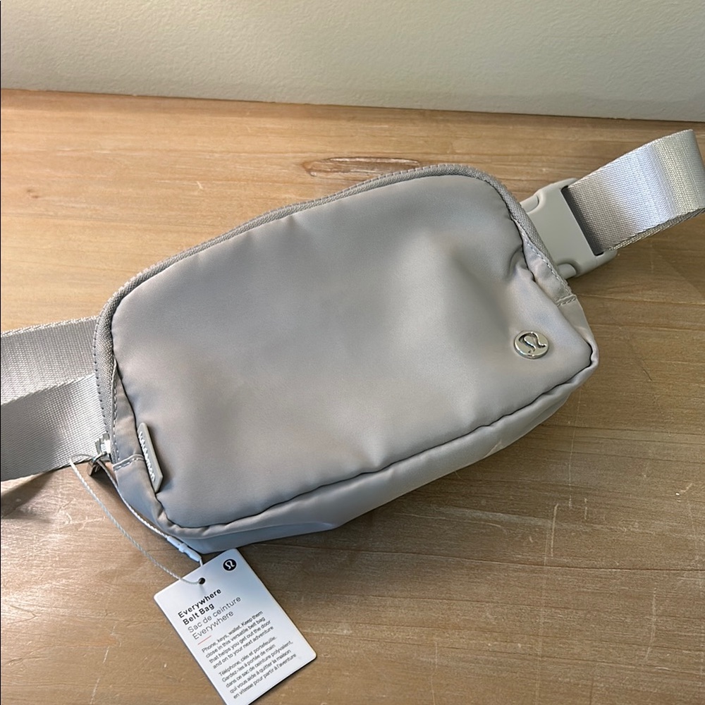 lululemon everywhere Gray Belt Bag